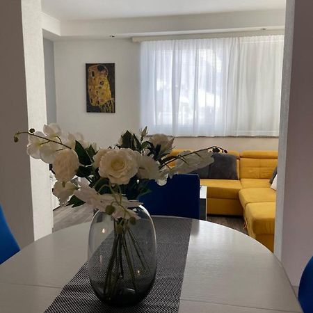 Providenca Apartments Baska Voda Luaran gambar