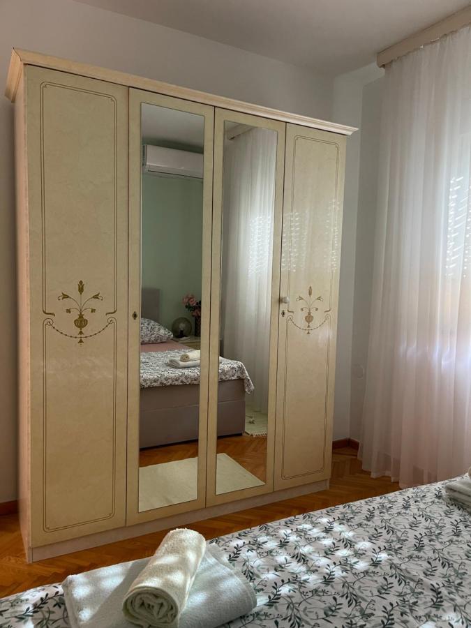 Providenca Apartments Baska Voda Luaran gambar